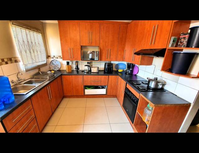 3 BEDROOM HOUSE FOR SALE IN THE ORCHARDS